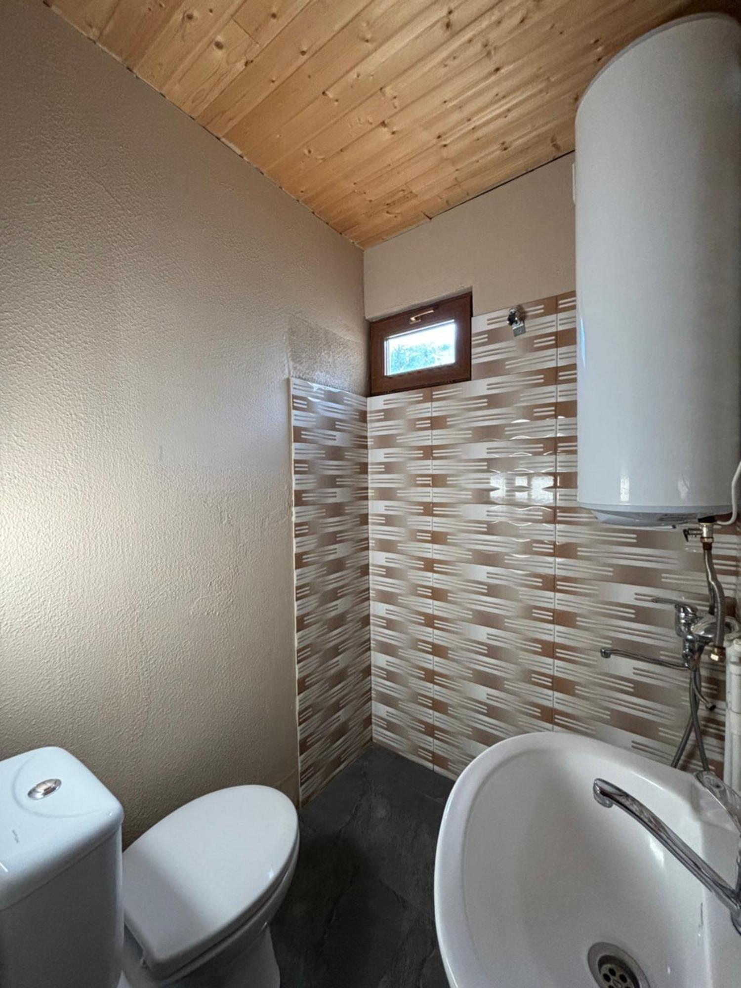 Family Hostel Nika Kazbegi Ngoại thất bức ảnh